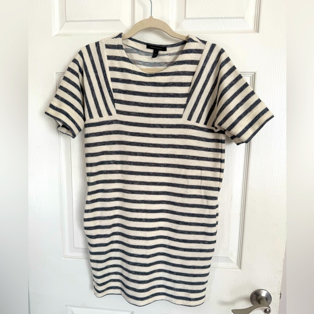 Beautiful Tshirt dress Banana Republic dress Petite XXS